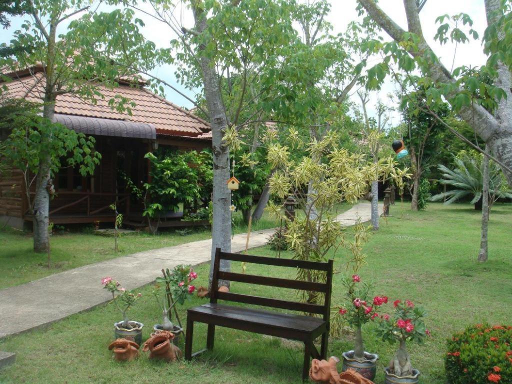 Indie House @ Maerim Chiang Mai Bagian luar foto